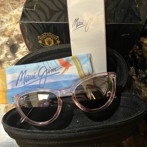 NIB Womens pink Maui Jim polarized sunglasses